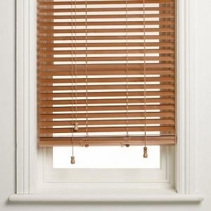 VENETIAN BLINDS